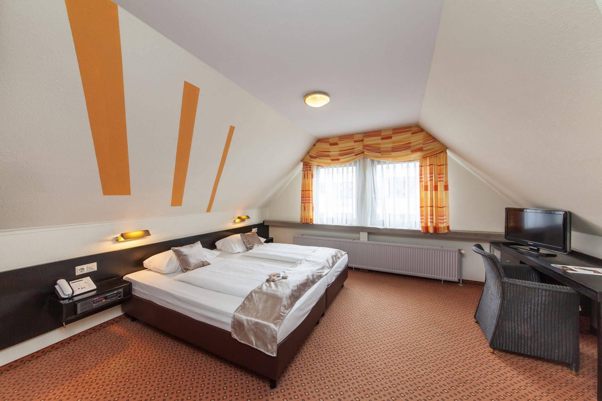 Hotel Strohgaeu Korntal-Muenchingen Luaran gambar