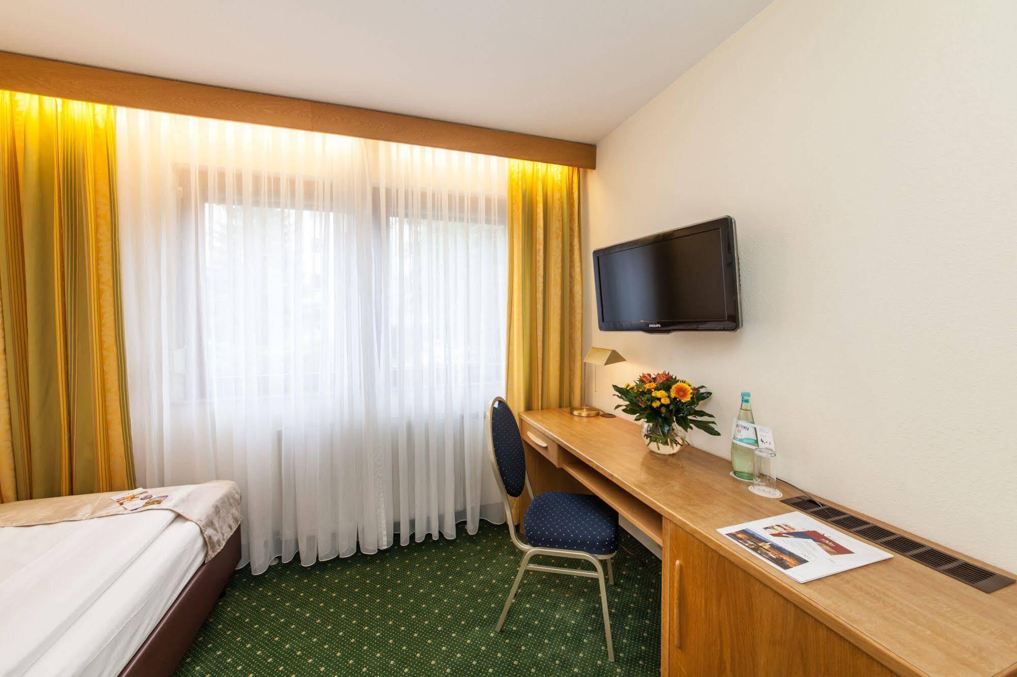 Hotel Strohgaeu Korntal-Muenchingen Luaran gambar